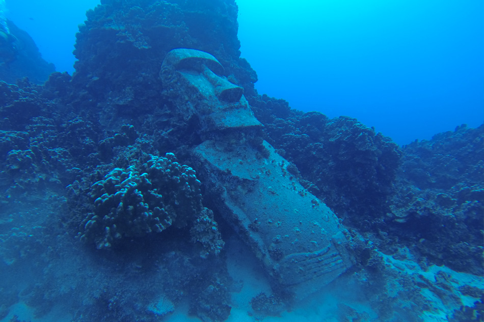 Falso Moai sottomarino