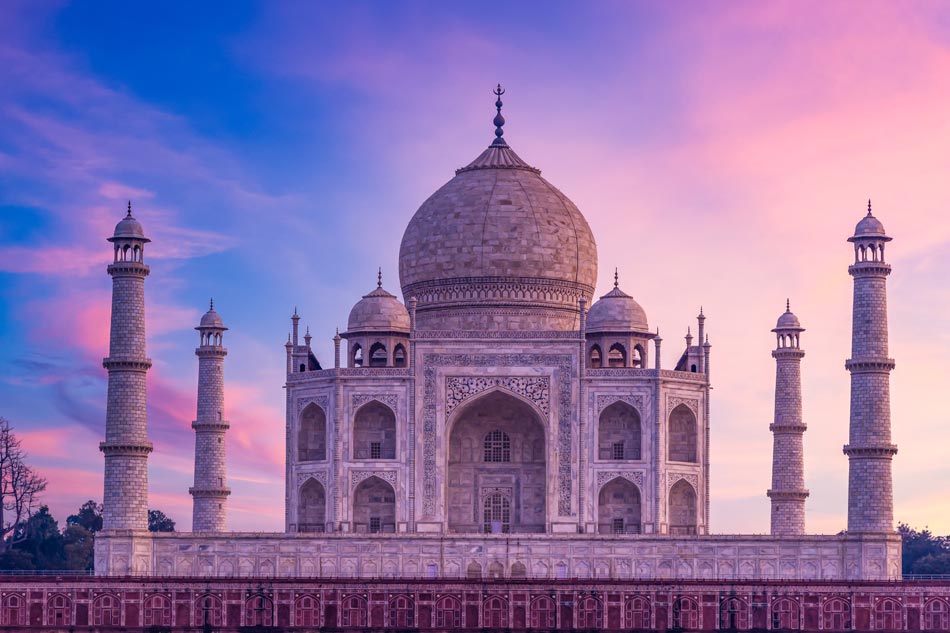 Taj Mahal : un’abbagliante storia d’amore.