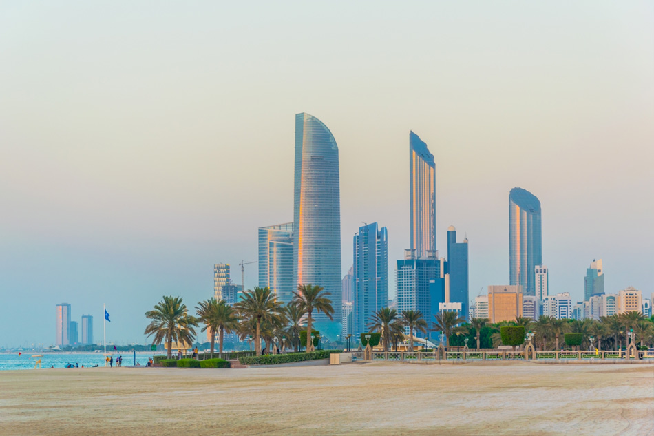 Avventure acquatiche e spiagge da sogno ad Abu Dhabi.